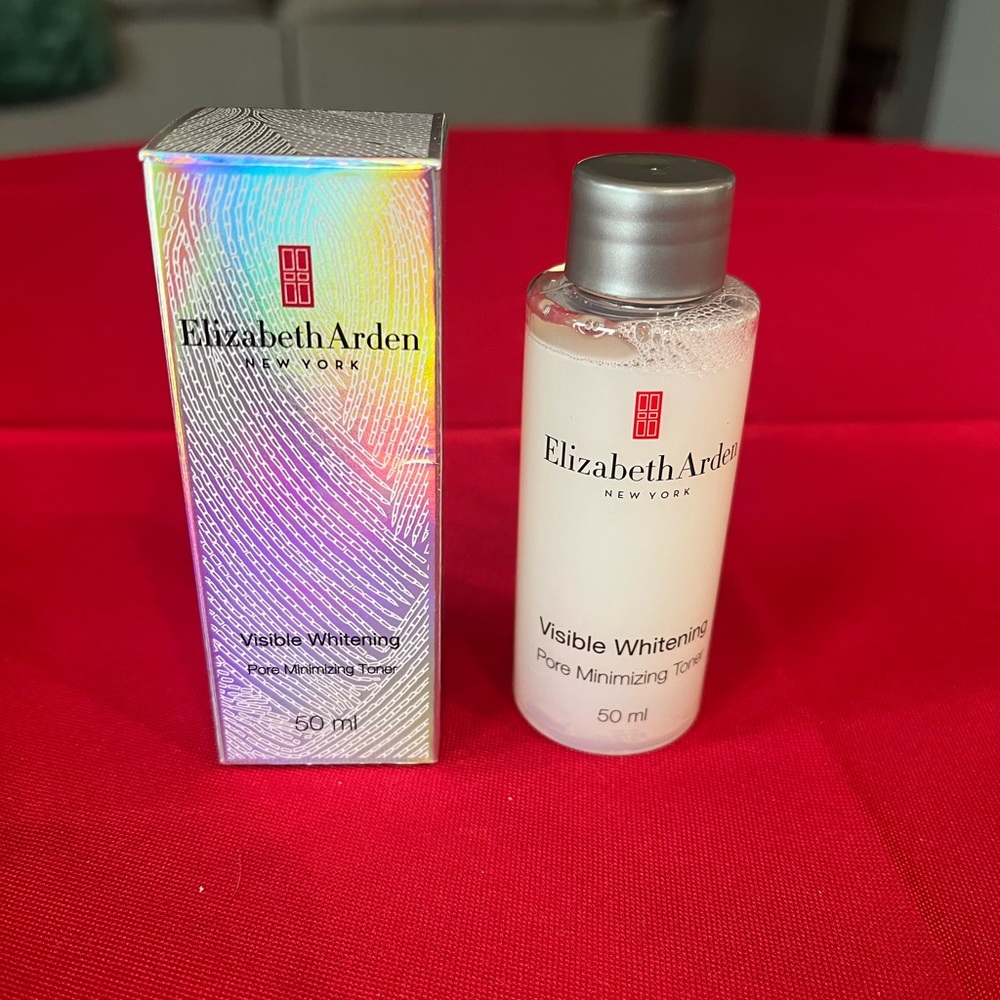 Elizabeth Arden Visible Whitening Toner with Silver Packaging